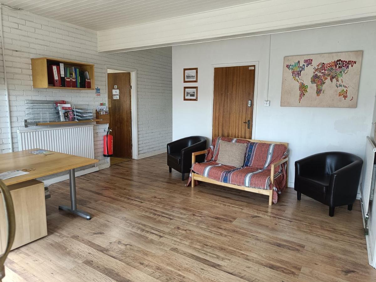 Y Doc At World Horizons Community Hub Vandrerhjem Llanelli Eksteriør bilde